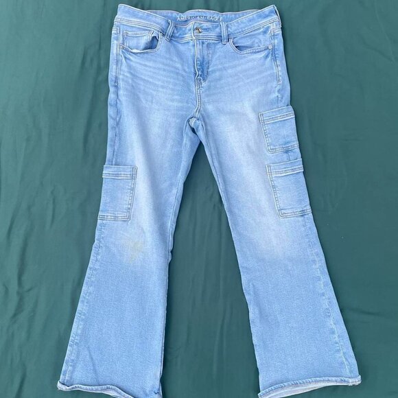 American Eagle cargo style Blue jeans Boot Cut/flare short/cropped - Picture 2 of 8